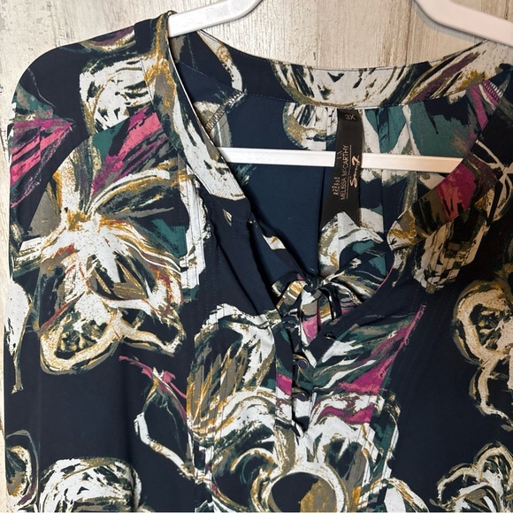 Seven7 Melissa McCarthy Blue Long Sleeve Floral With Front Pockets Tunic 3X - Picture 2 of 16